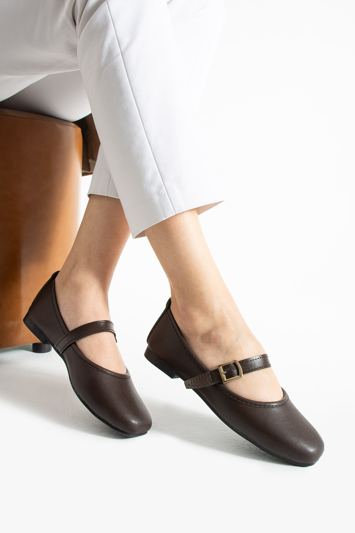 star shoes  Kadın Kahverengi Tokalı Deri Babet Günlük Rahat Ayakkabı - Görsel 3