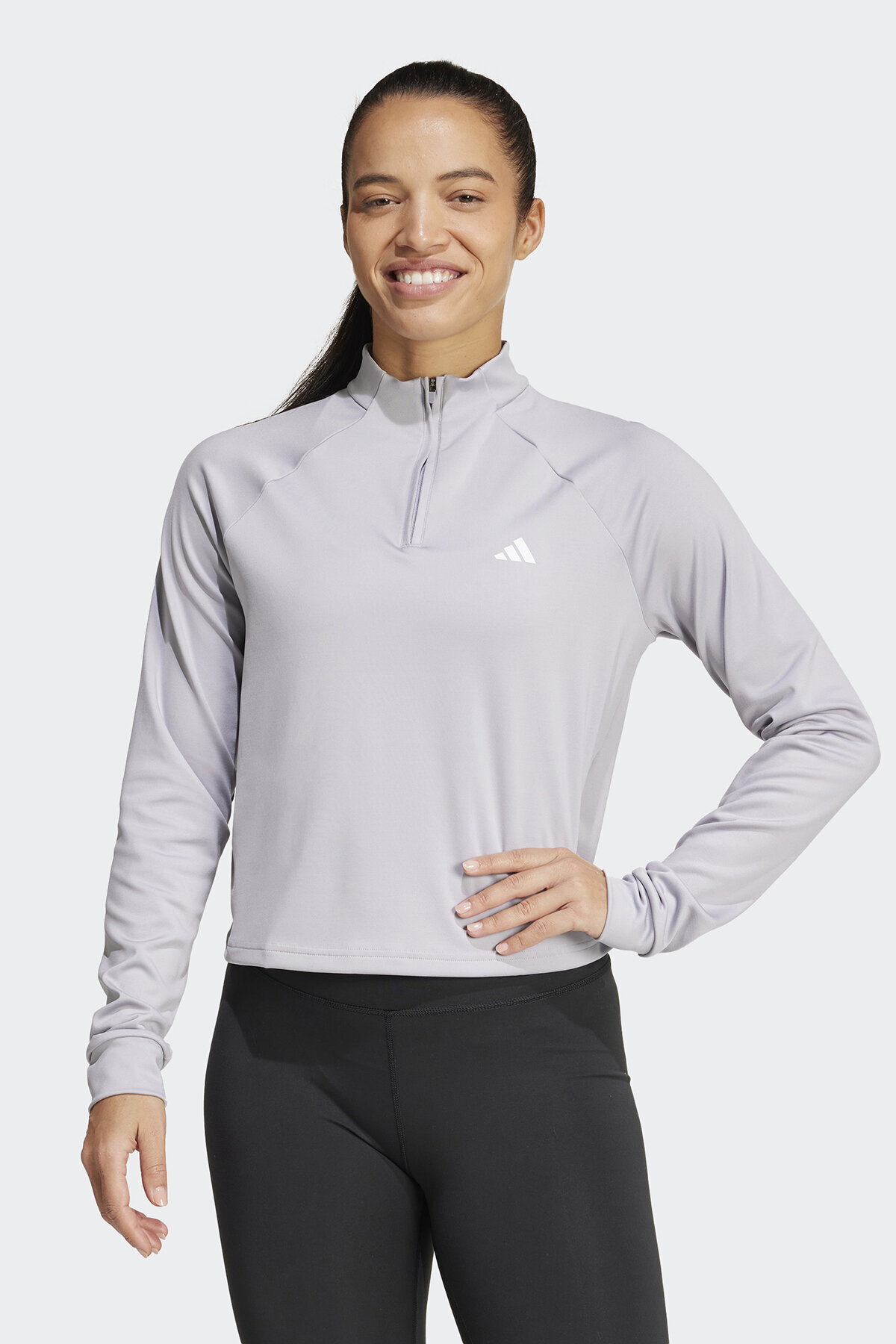 adidas Kadın Sweatshirt IX1021
