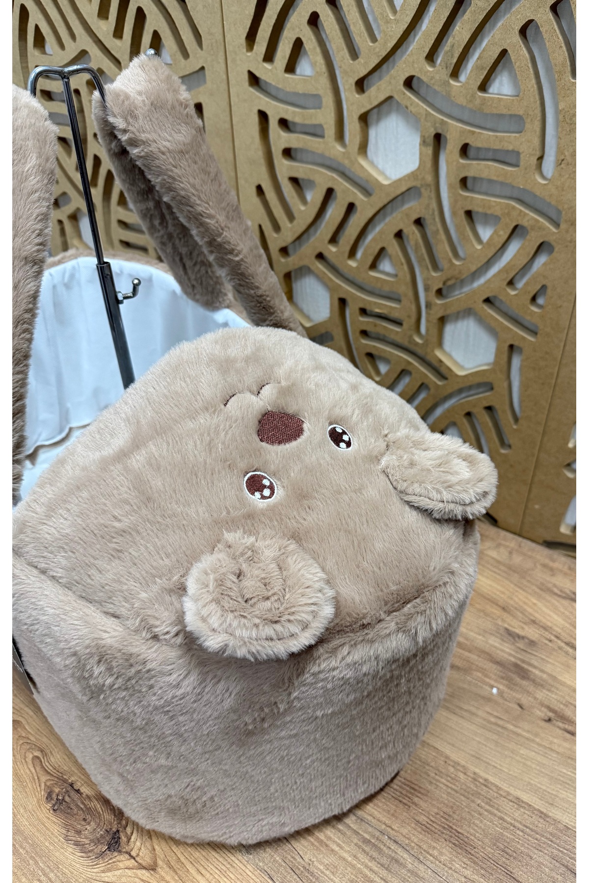 Mini Chics Lüks Peluş Kumaş Ayıcık Nakışlı Bebek Taşıma & Çantası Anne Çantası fotoğrafı 4 (önizleme)