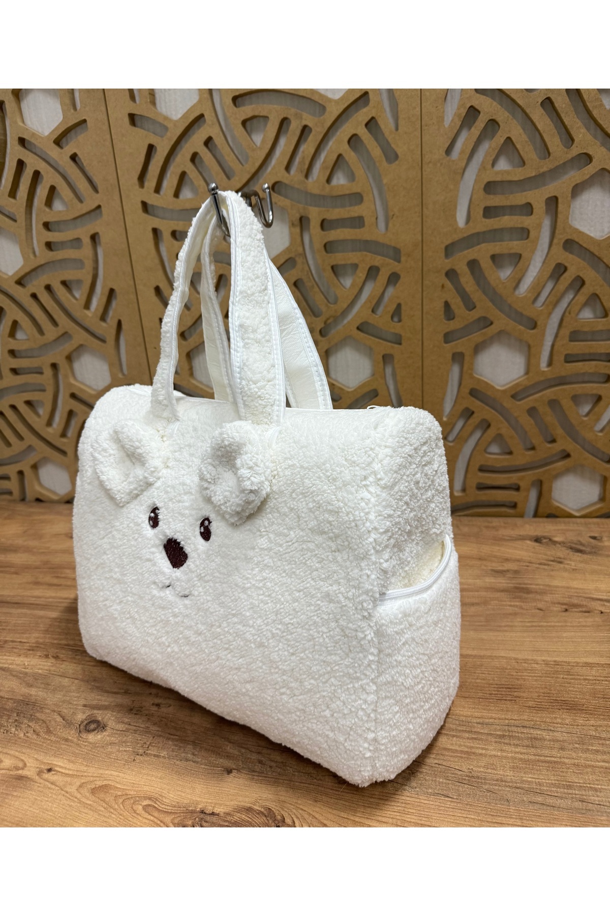 Mini Chics Peluş Kumaş Ayı Nakışlı Bebek Taşıma Çanta & Anne Çanta fotoğrafı 4 (önizleme)