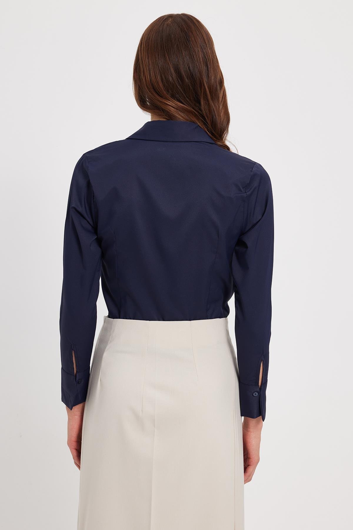 Tudors  Kadın Slim Fit Dar Kesim Klasik Yaka Uzun Kollu Lacivert Gömlek - Görsel 6