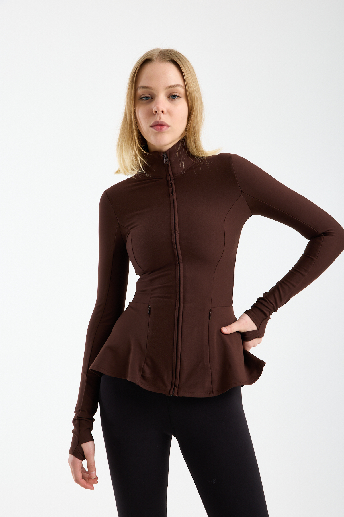 TheyYou Peplum Kesim Tesettür Spor Ceket, Fermuarlı & Parmak Geçmeli görsel 2