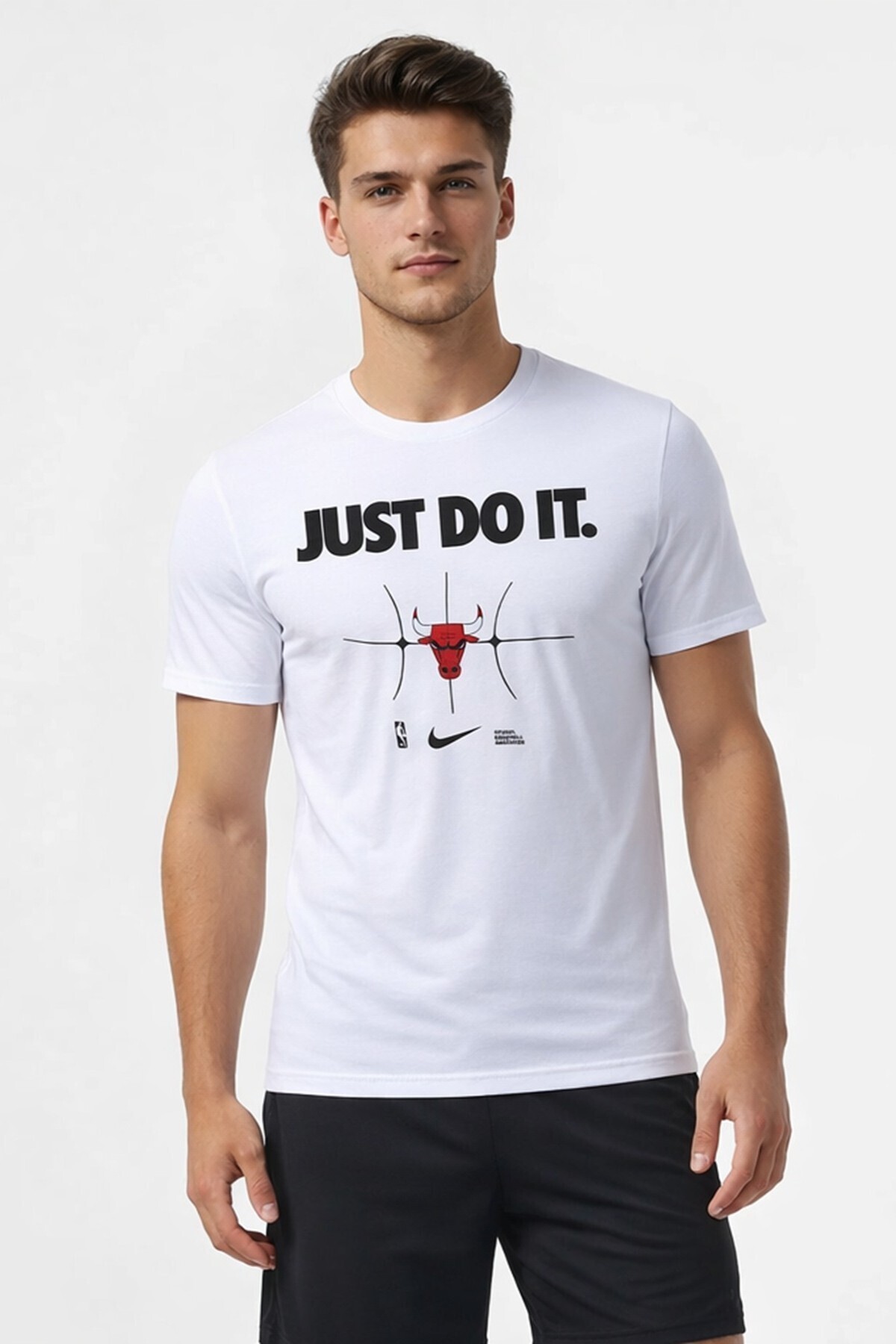 تیشرتمردانهNikeسفید