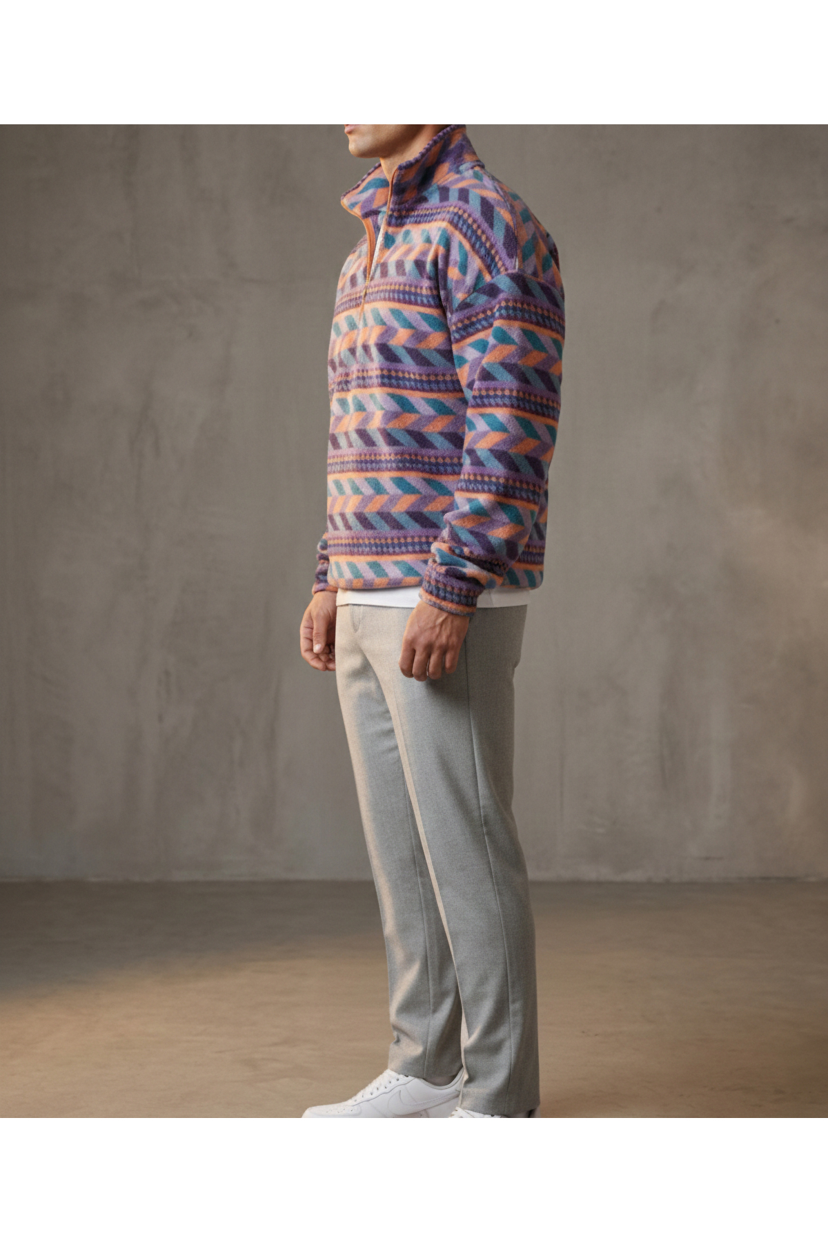 Çok Renkli Etnik Desen Yarım Fermuarlı Oversize Sweatshirt — رنگارنگ SWT-6743 — تصویر 2 از 3