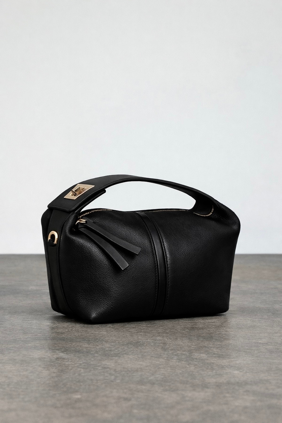 Women's Archel Leather Handbag Black