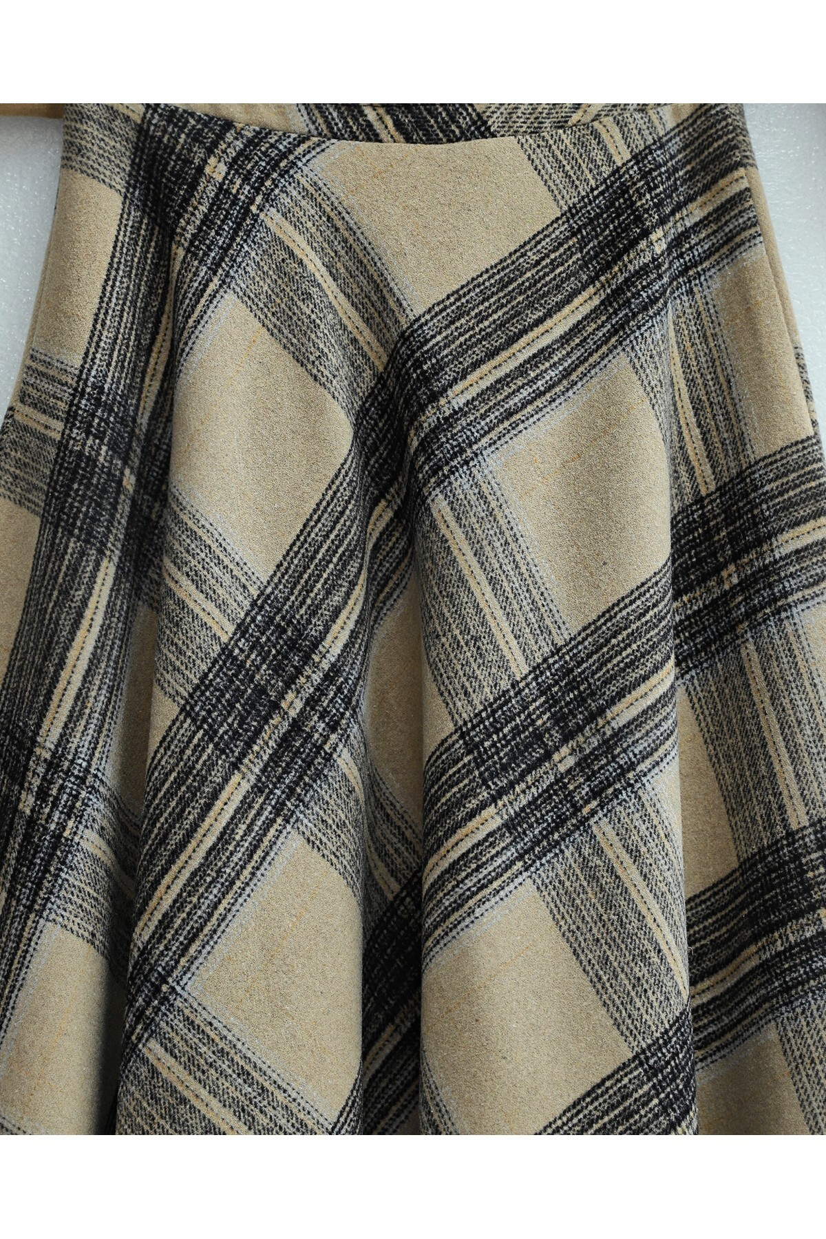 MODAQU  Ekose Desen Kaşe Kloş Etek - Vizon - Görsel 3