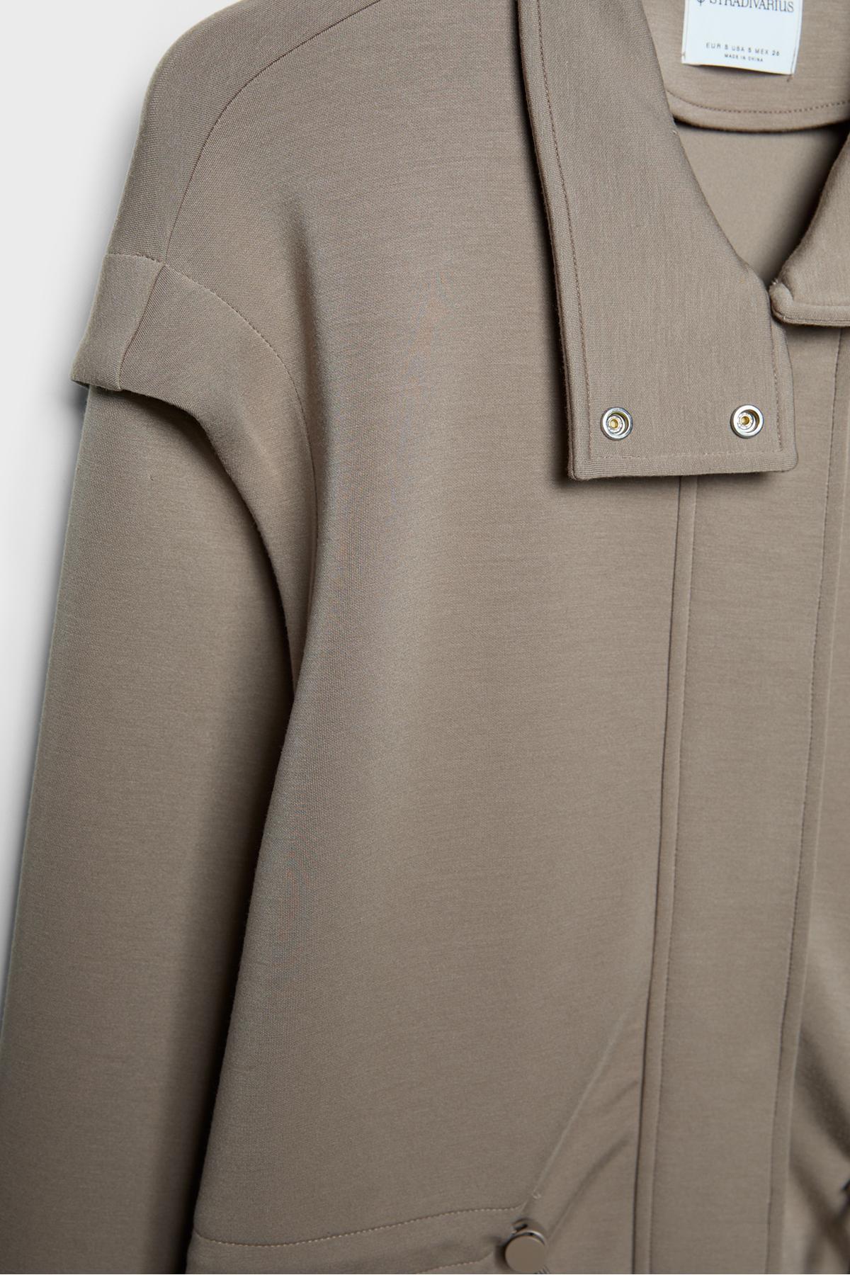 Stradivarius  Ayarlanabilir bel detaylı hafif ceket - Görsel 8