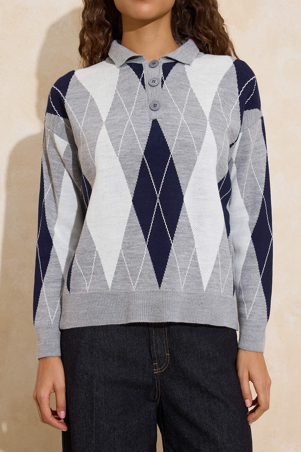 Trendyolmilla  Gri Baklava Desenli Geniş Kalıp Triko Kazak TWOAW26KZ00299 - Görsel 3