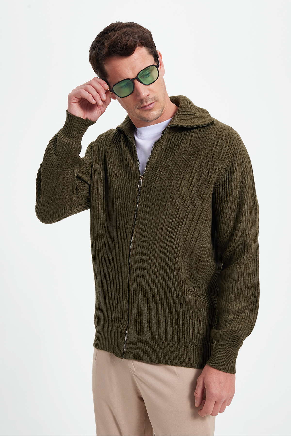 Tudors  Erkek Slim Fit Dik Yaka Fermuarlı Haki Düz Hırka - Görsel 4