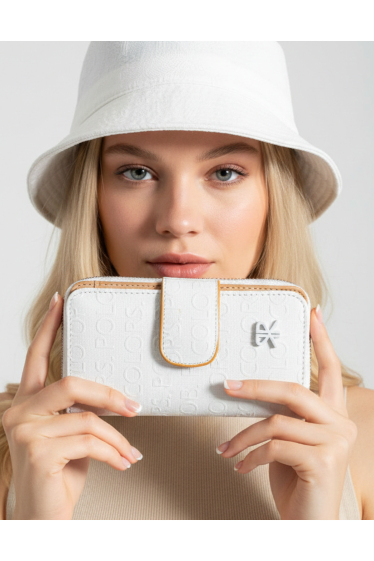 Polo Of Colors Sand Medium Size Women's Coin and Card Slot Wallet