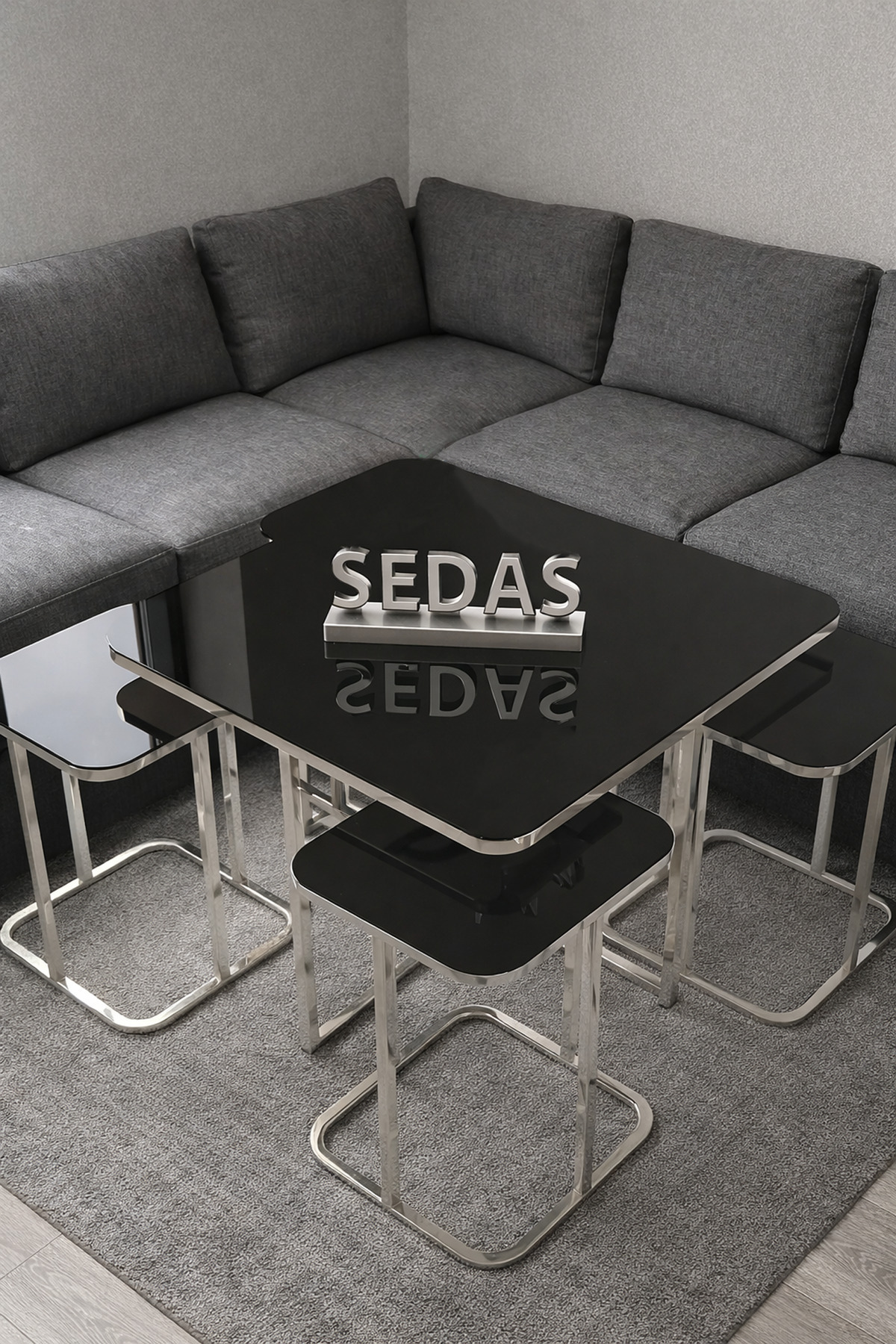 5li Oval Kenar (KURULUM GEREKTİRMEZ) 4 1 Siyah Aynalı Temperli Cam Gümüş Ayak Takım Sehpa Bohem