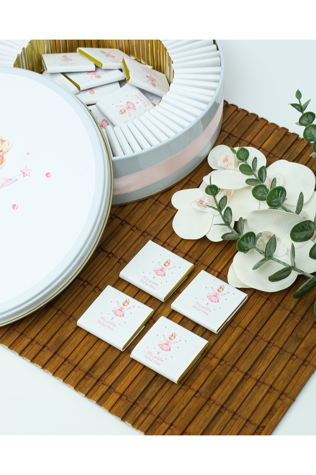 BUGİTO 80 Adet Peri Kızı Temalı İsme Özel Hoş Geldin Kız Bebek Doğum Günü Hediyelik Bebek Çikolatası fotoğrafı 3 (önizleme)