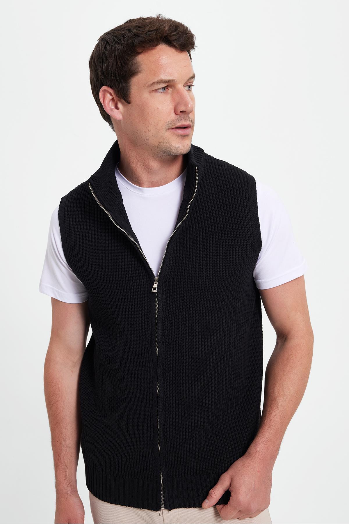 Tudors  Erkek Standart Fit Normal Kesim Fermuarlı Dik Yaka Sıcak Tutan Siyah Triko Yelek - Görsel 3