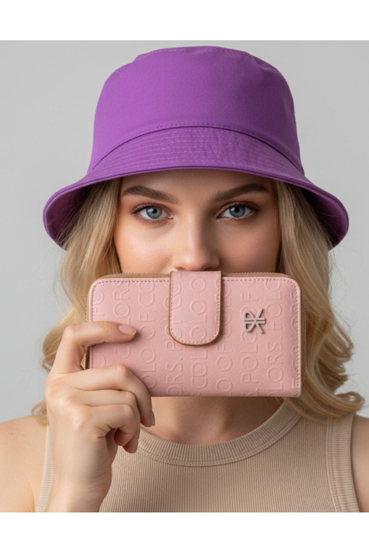 Polo Of Colors Powder Women's Medium Coin and Card Slot Wallet