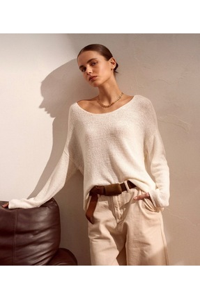 Dilvin Oval Yaka Yumuşak Dokulu Triko Kazak