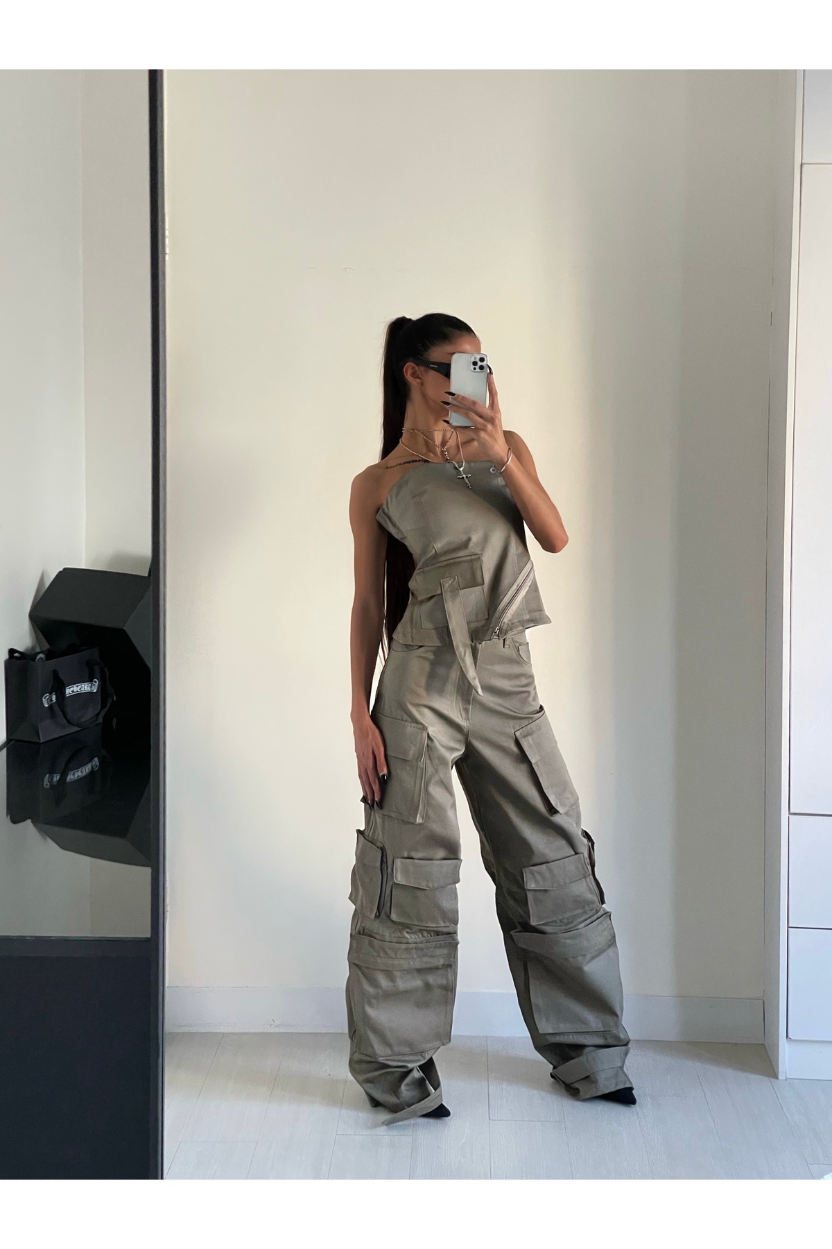 Alien 1979  Kadın Straplez Kuşaklı Korse Bluz – Şık ve Modern Tasarım - Görsel 4