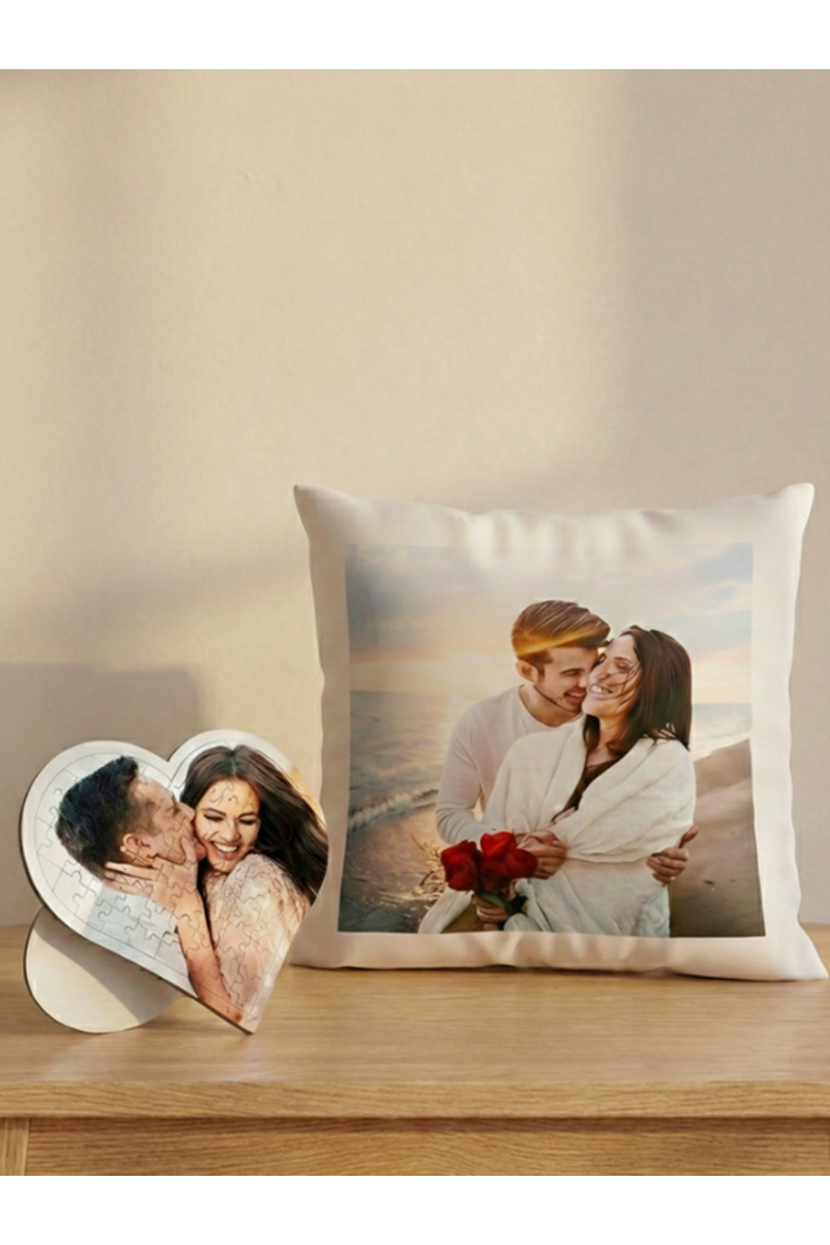 Sevgililer Gününe ve Kişiye Özel Fotoğraflı Beyaz Yastık ve Kalp Puzzle 2 Li Takım