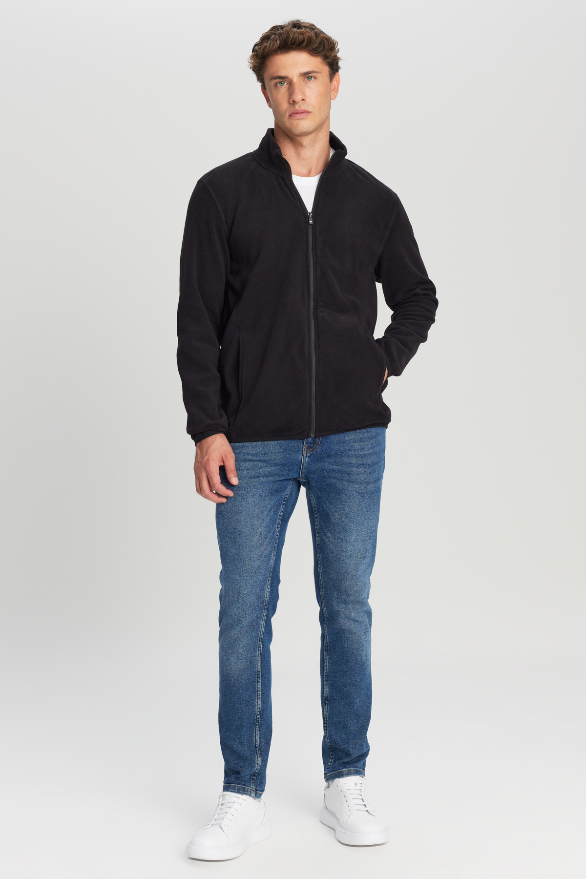 AC&Co / Altınyıldız Classics Erkek Siyah Anti-Pilling Tüylenme Yapmayan Standart Fit Bato Yaka Sweatshirt Polar Ceket görsel 2
