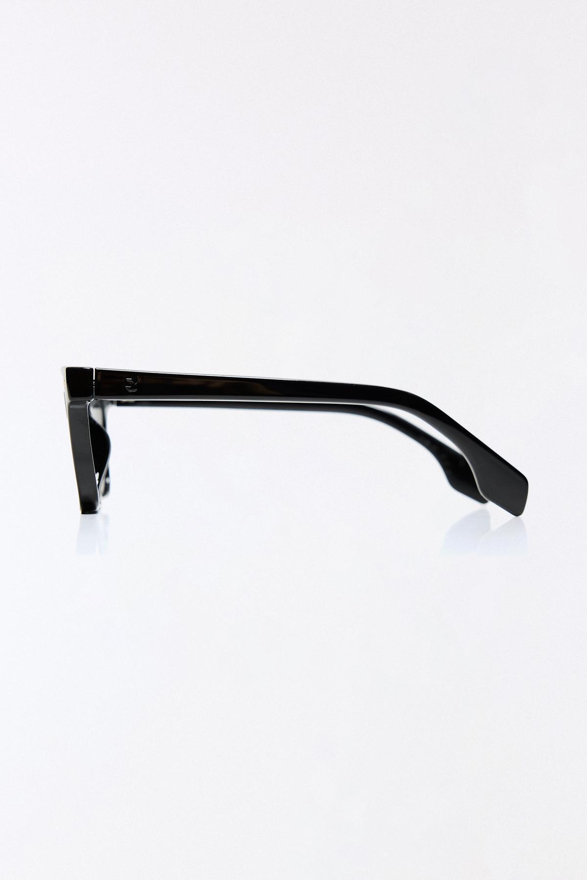 Bershka  Kalıp güneş gözlüğü - Görsel 3