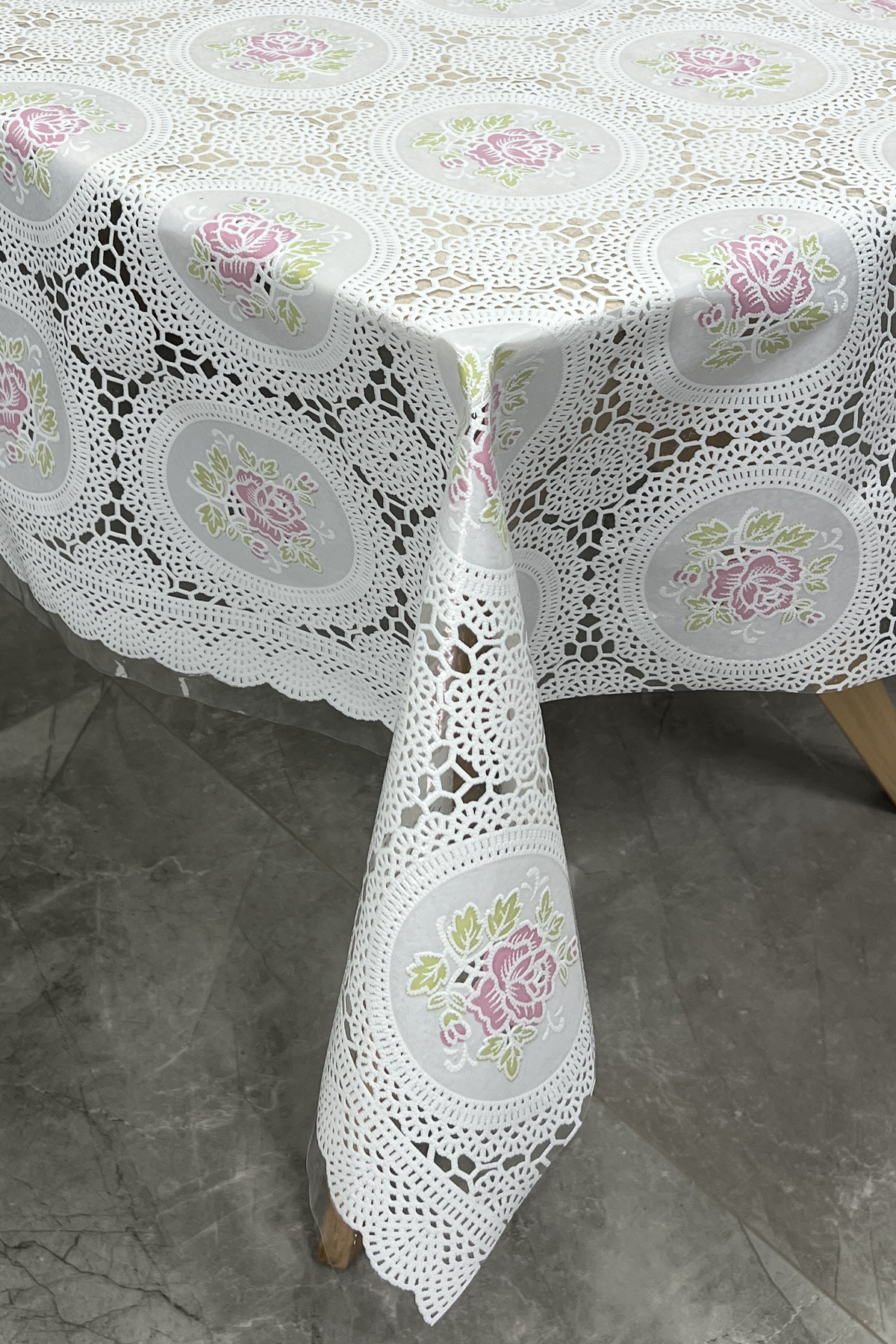 Pvc Transparent coated wipeable linoleum tablecloth round flower