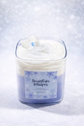 MUMICA Snowflake Whisper – Okaliptus Kokulu Kar Temalı El Yapımı Soya Mum