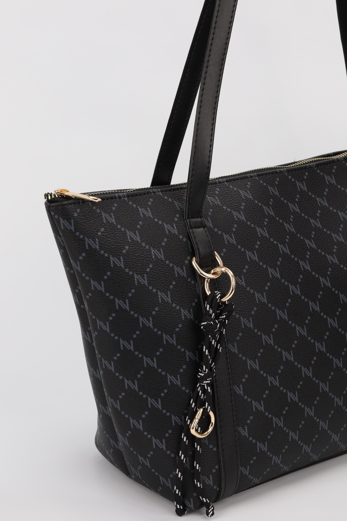 NOTHING Kadın Monogram Siyah Halka Charm Detaylı Fermuarlı Omuz Çantası En42 Boy27 Sofia görsel 7