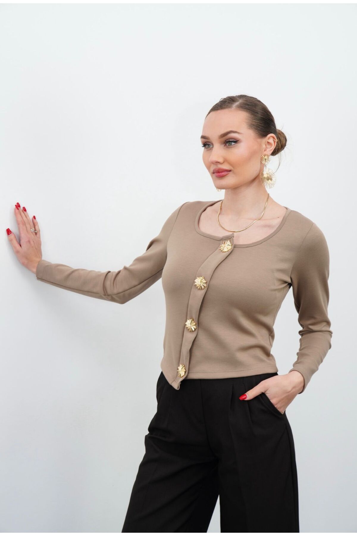 DOEDA MODA منتج جديد: بلوزة نسائية من قماش المودال مع إكسسوارات بقصة ...