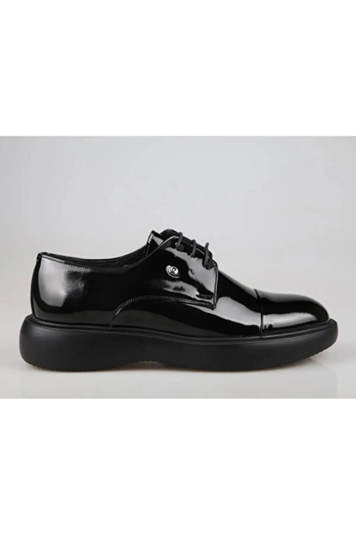 کفش راحتی مردانه مدل PC Wedding Leather کد ۷۰۹۱۵ پیر کاردین کفش کژوال Pierre Cardin