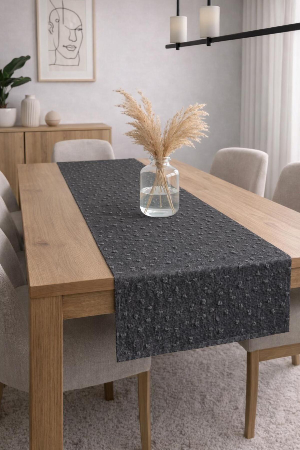 Minimal Pompom Textured Runner 40x140 cm