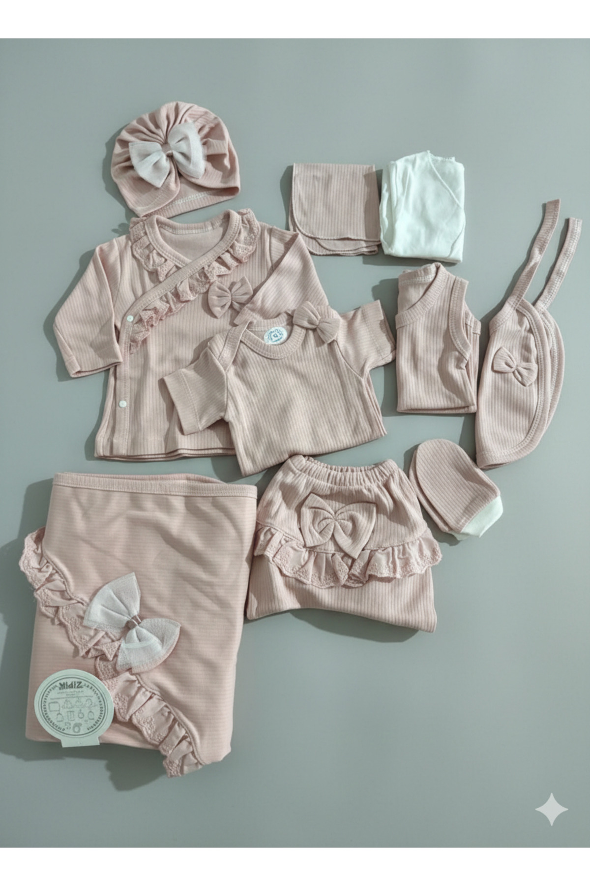 Gökçe Bebe KIZ BEBEK 10'LU YENİDOĞAN HASTANE ÇIKIŞI ZIBIN SETİ