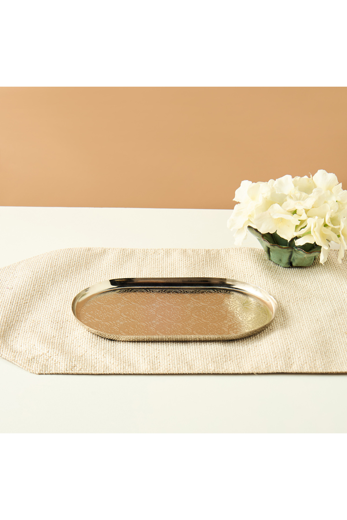 Lifestyle Elevated Textured Oval Tray - 25x16 cms