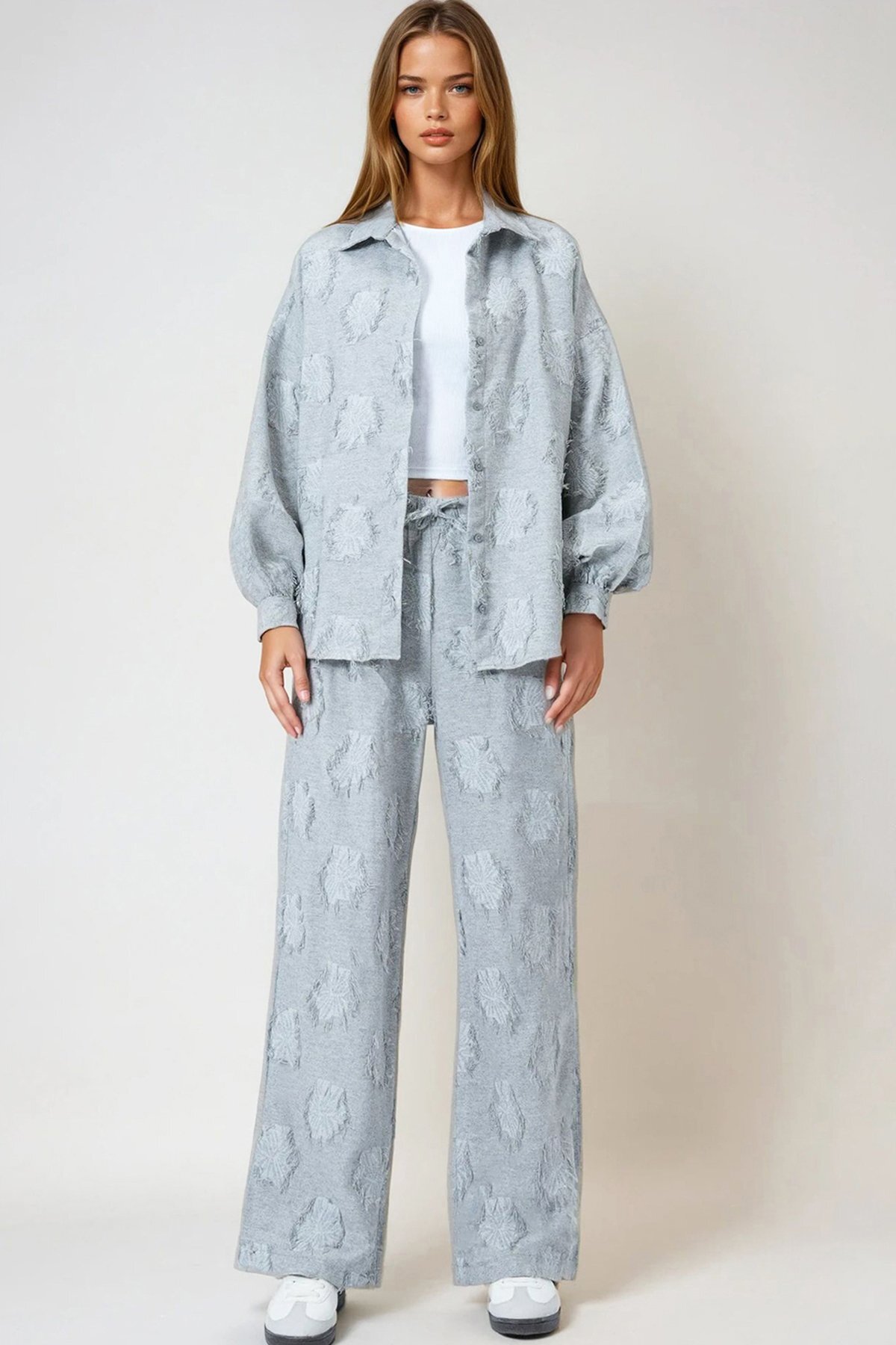 Kadın Gri Püsküllü Oversize Gömlek Ve Beli Lastikli Pantolon Dokuma İkili Takım VS01007
