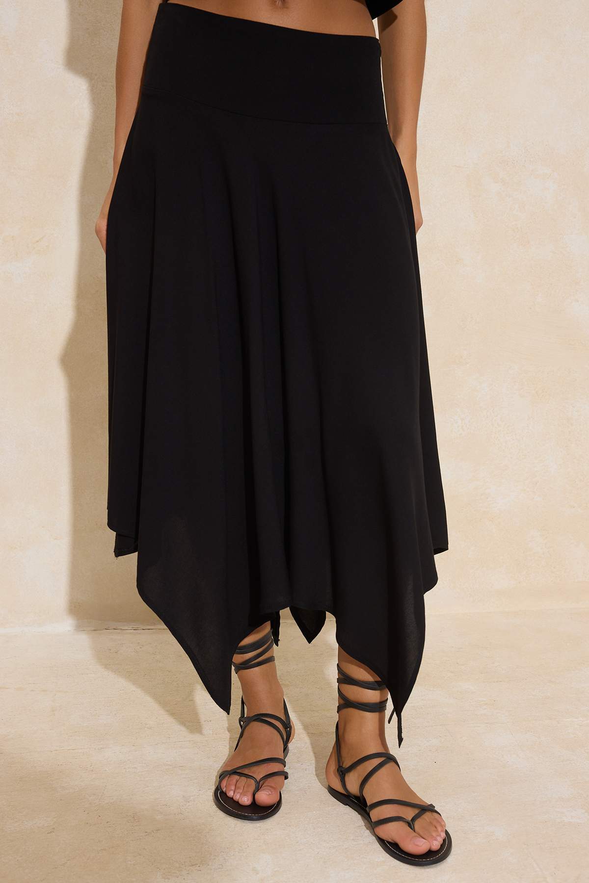 Trendyolmilla  Siyah %100 Viskon Asimetrik Midi Etek TWOSS26ET00033 - Görsel 2