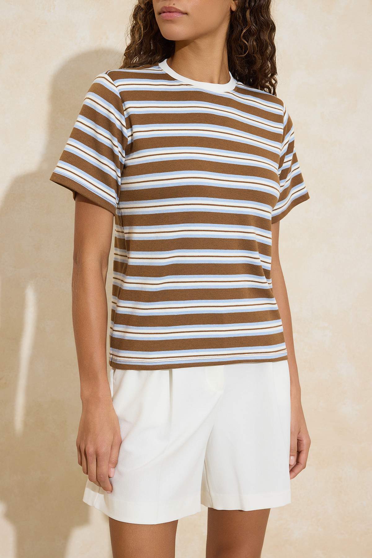 Trendyolmilla  Mavi Çizgili Regular/Normal Kalıp Kısa Kollu Tok %100 Pamuk Vatkalı Örme T-Shirt TWOSS26TS00031 - Görsel 3