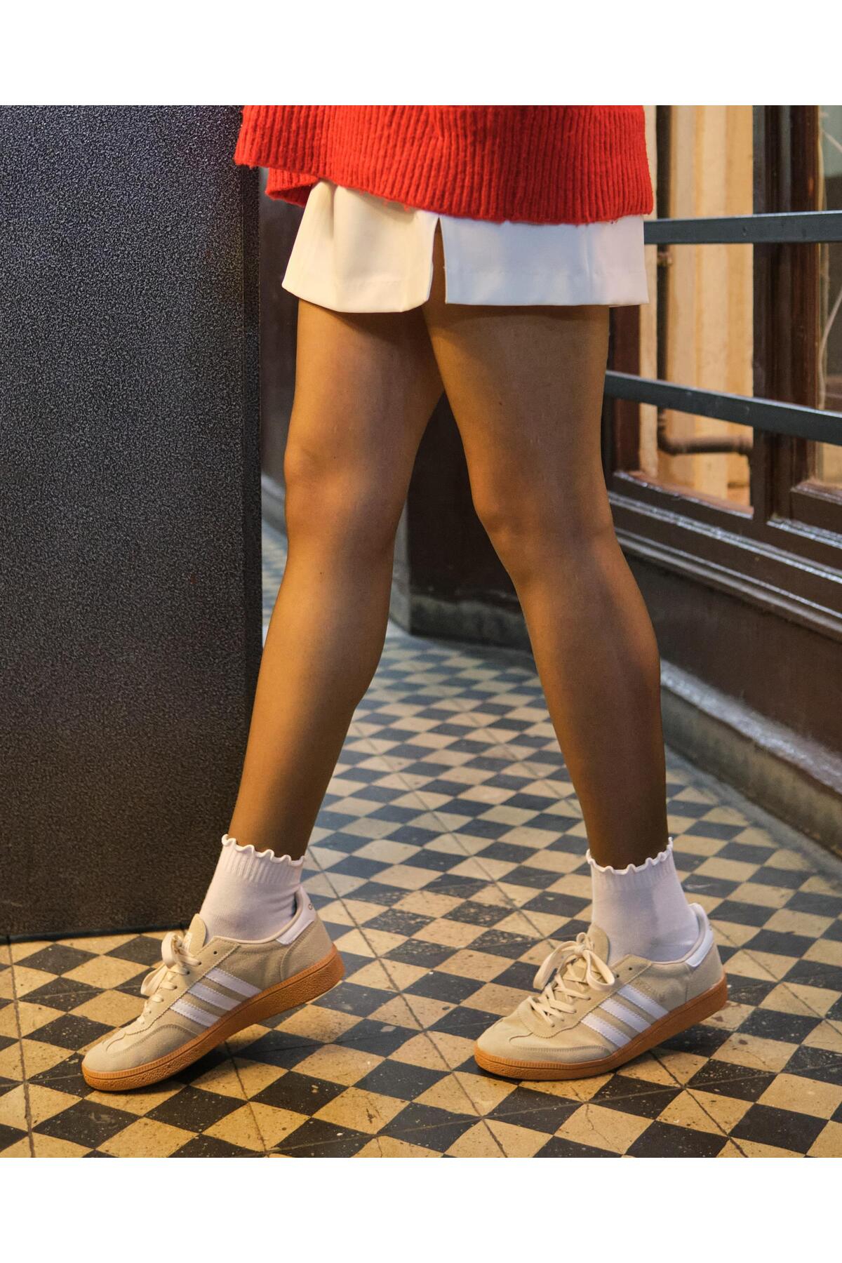 Women's Ruffled 2-Pack Socks Black White