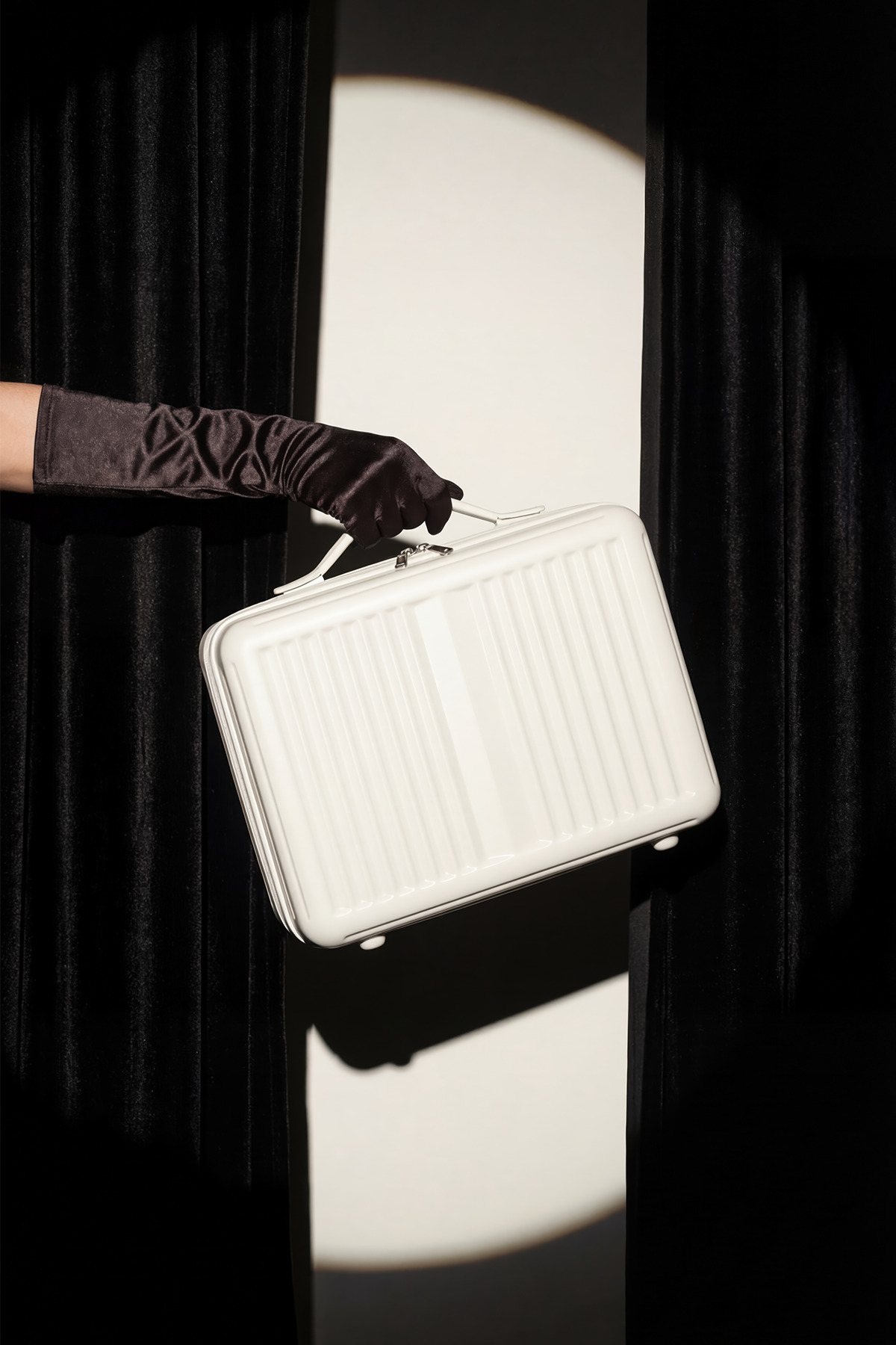Glow PC Polycarbonate Makeup Bag & Hand Suitcase White