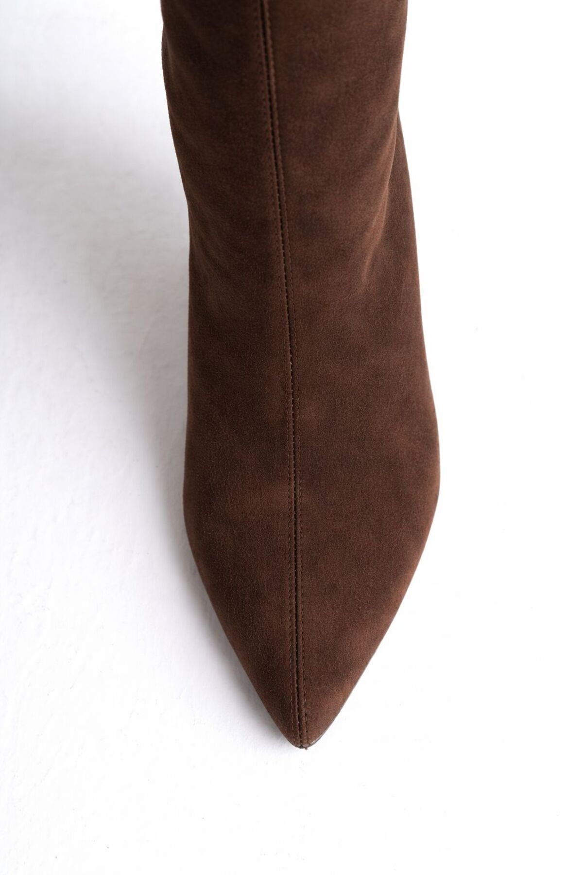 LDR  Kadın Kahve Süet İnce Topuk Sivri Burun Diz Altı Çizme - Görsel 4