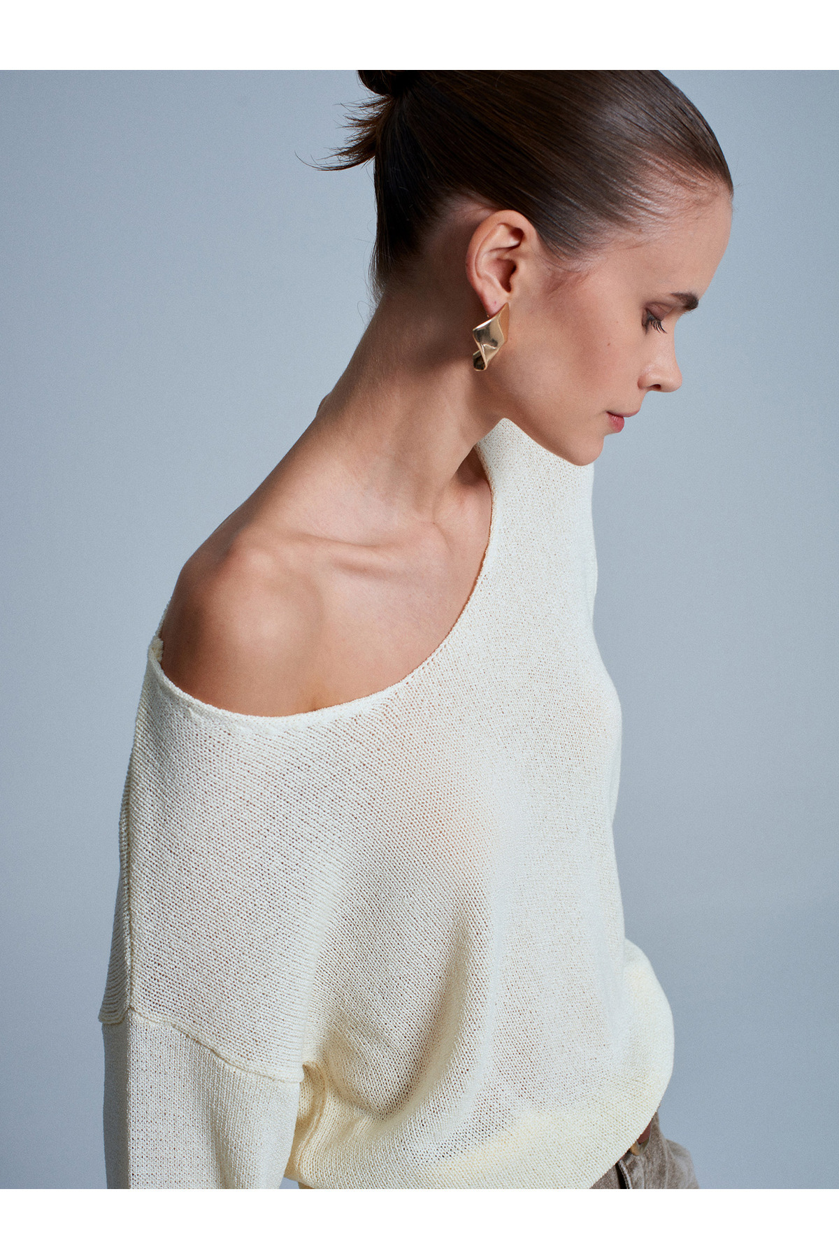Dilvin  10706 Oval Yaka Yumuşak Dokulu Triko Kazak-Ekru - Görsel 3