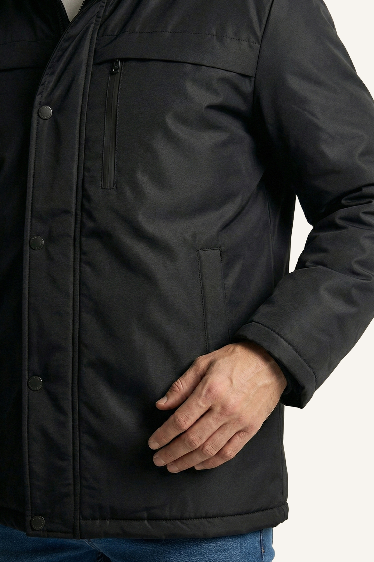 Erkek Kışlık Parka Sıcak Tutan Dolgu İçi Kürklü Su İtici Rüzgar Geçirmez Kapüşonlu Parka Mont — مشکی DP-160 — تصویر 7 از 7