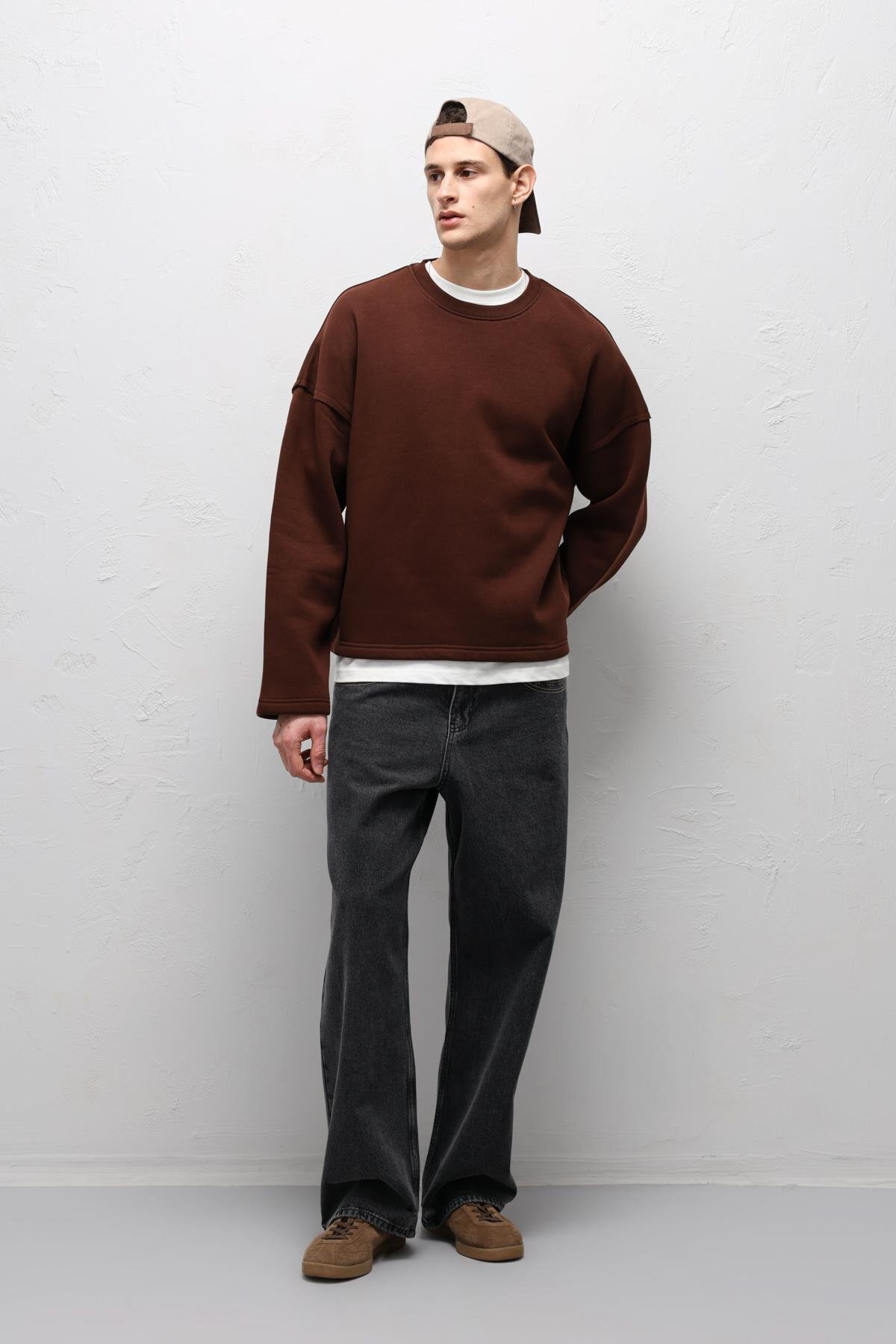Boxy Fit Basic Sweatshirt Kahve — قهوه‌ای V70-97 — تصویر 3 از 7
