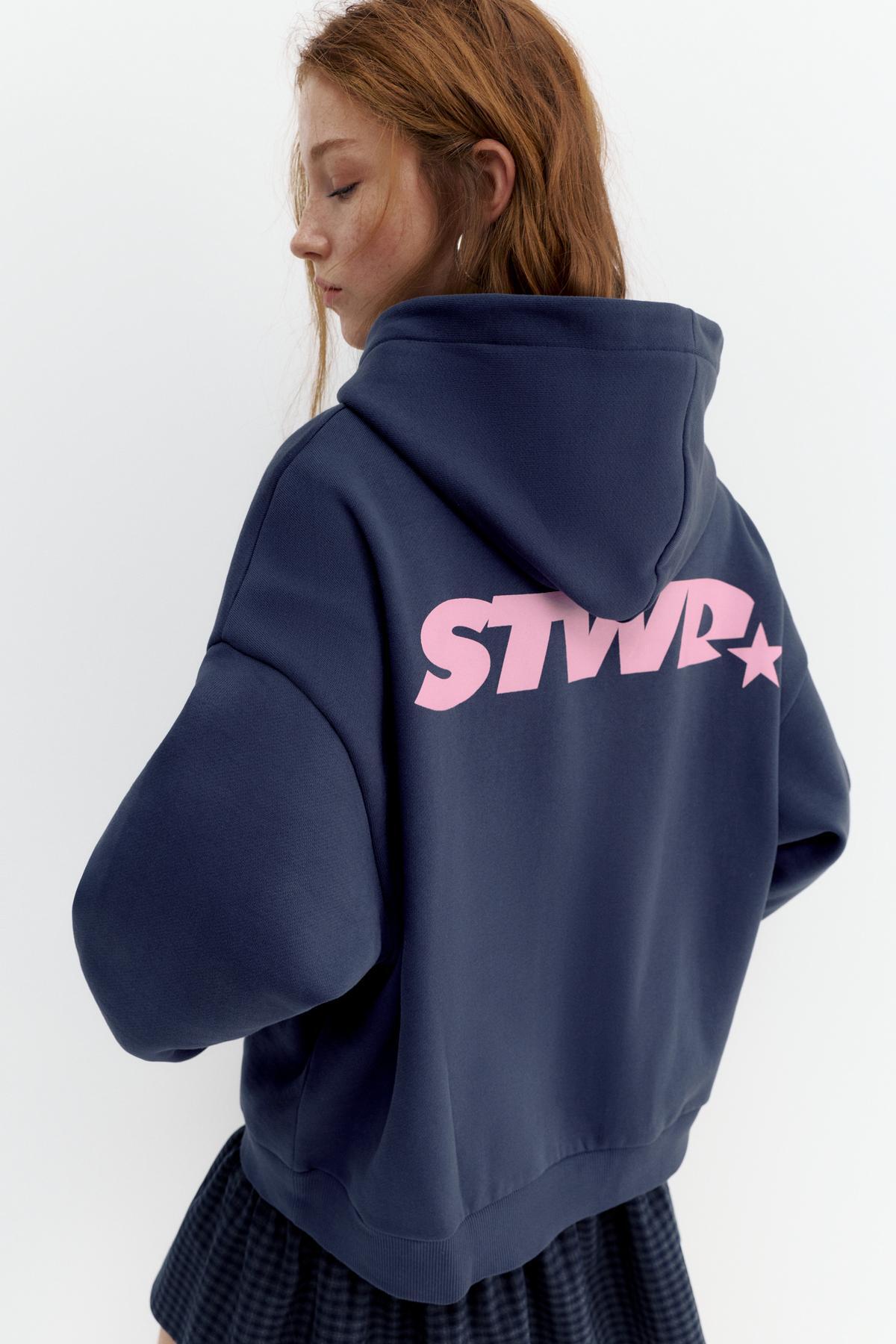 Pull & Bear  Kapüşonlu STWD yıldız sweatshirt - Görsel 4