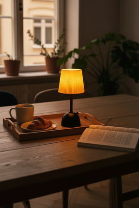 Emriba Pilli Masa Lambası (Siyah- Amber)