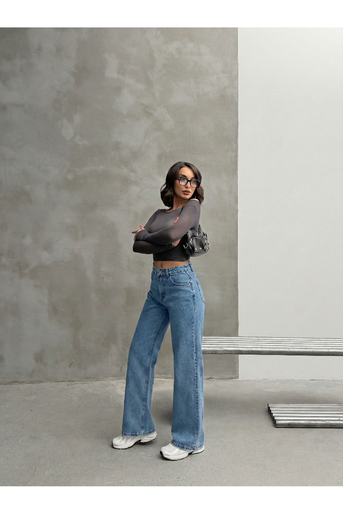 BLUE BELT EPAULETTE BACK POCKET G EMBROIDERED WIDE LEG JEANS