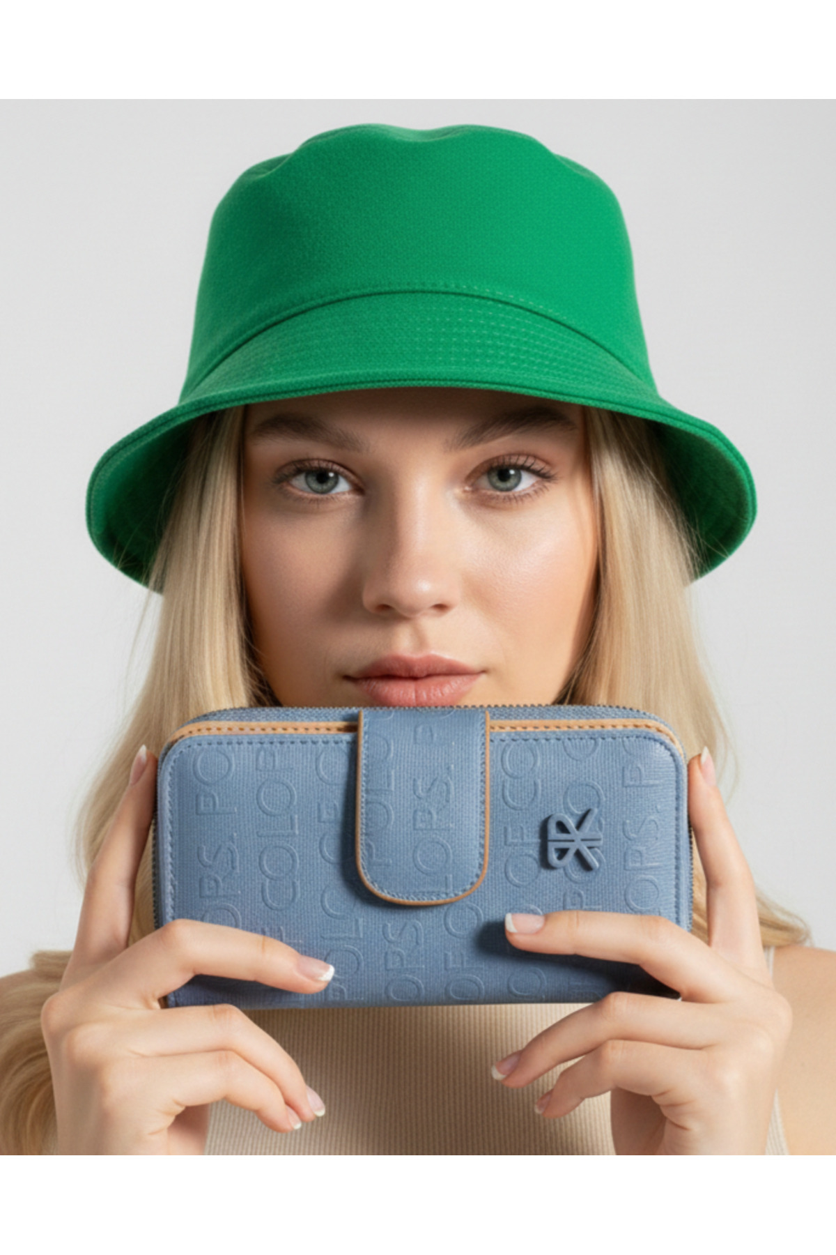 Polo Of Colors Sand Medium Size Women's Coin and Card Slot Wallet