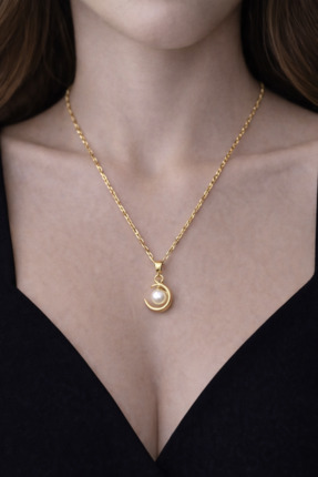 Takium Ay Figürlü İnci Detaylı Gold/Gümüş Renk Çelik Kadın Kolye