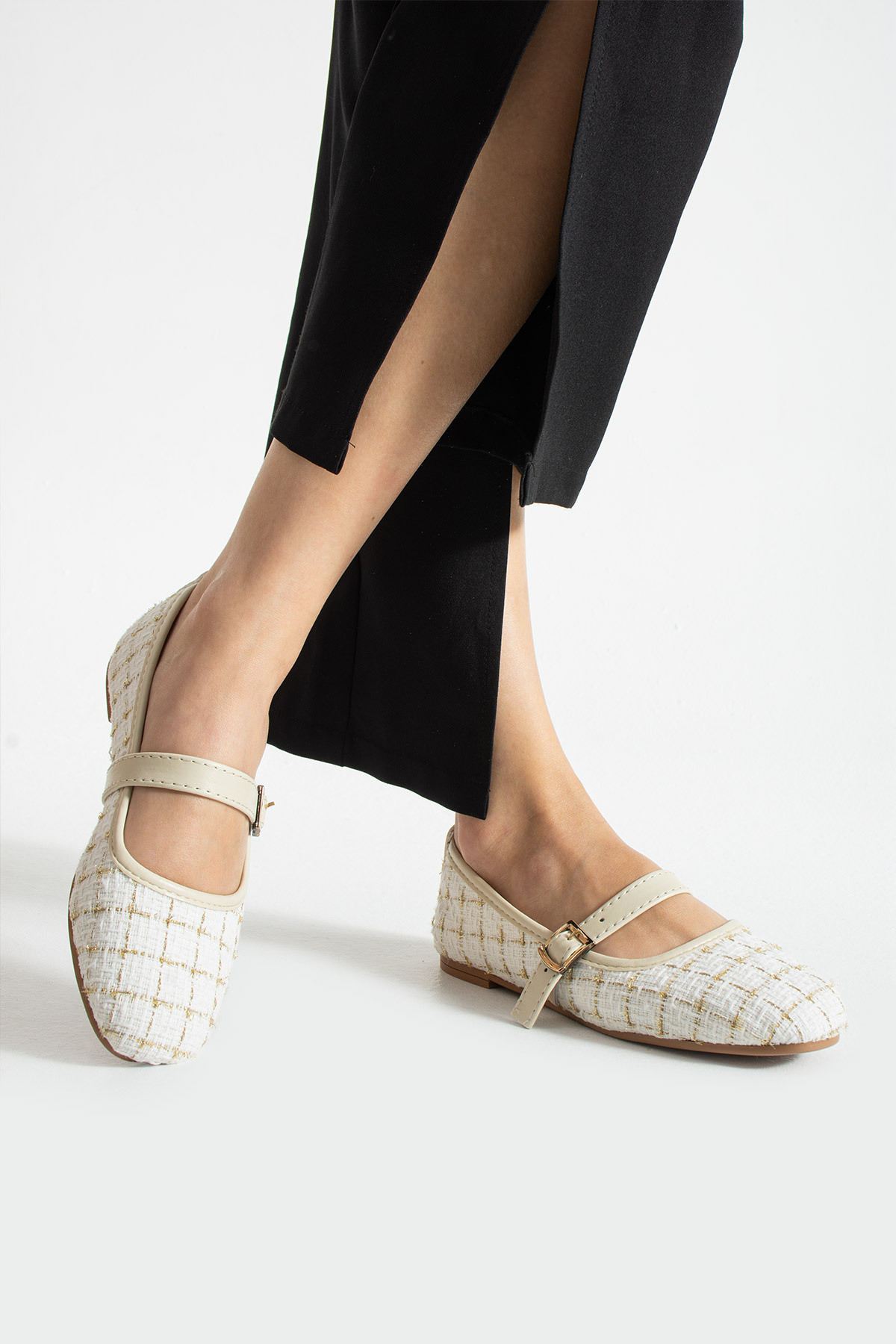 star shoes  Beyaz Tüvit Kumaş Kadın Babet Şık Tokalı Ortopedik Taban Günlük Ayakkabı - Görsel 3