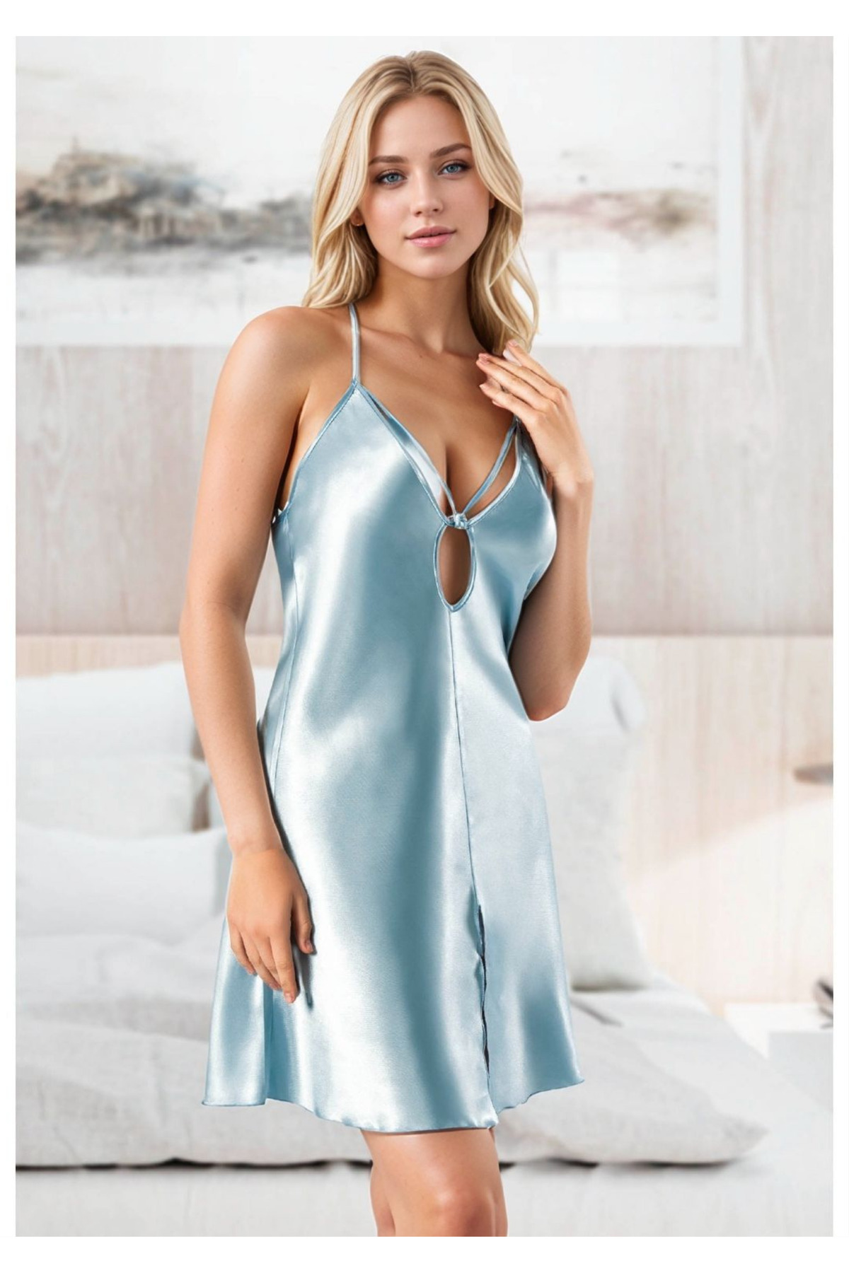 The Avenue Kadın Bebe Mavi Saten Gecelik Yüzücü Sırt Detaylı Dekolteli Mini Gecelik
