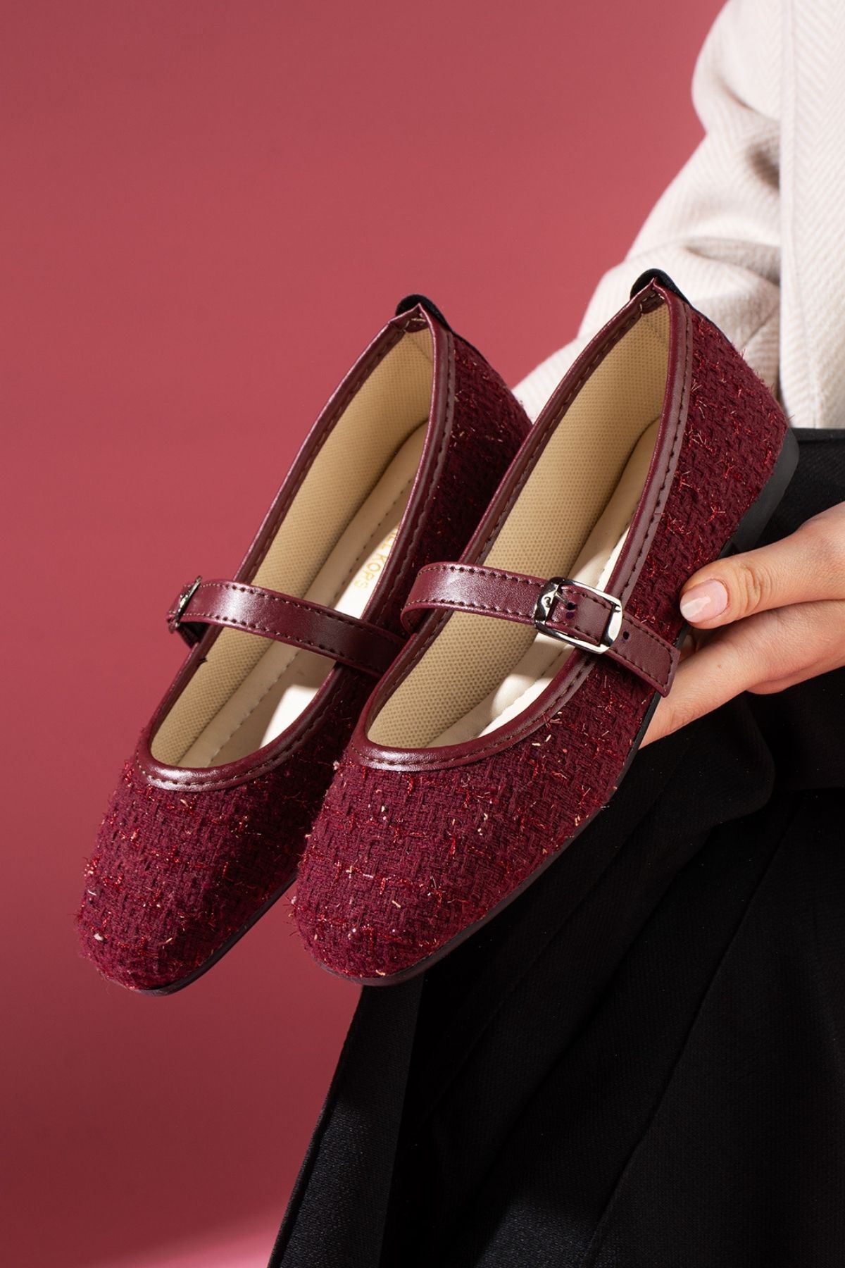 FUGA MODA  Camelia Bordo Simli Kumaş Nikel Tokalı Kemer Bantlı Babet