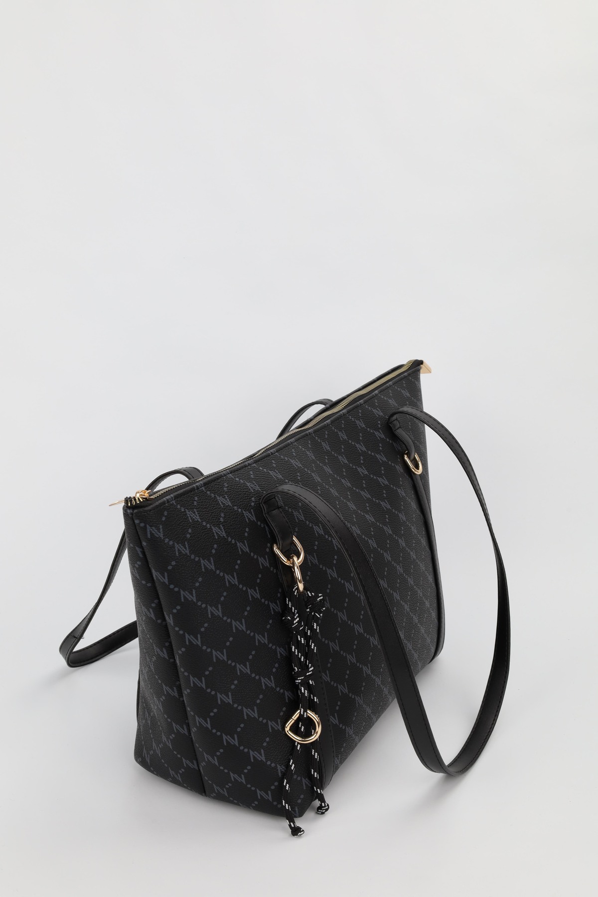 NOTHING Kadın Monogram Siyah Halka Charm Detaylı Fermuarlı Omuz Çantası En42 Boy27 Sofia görsel 5