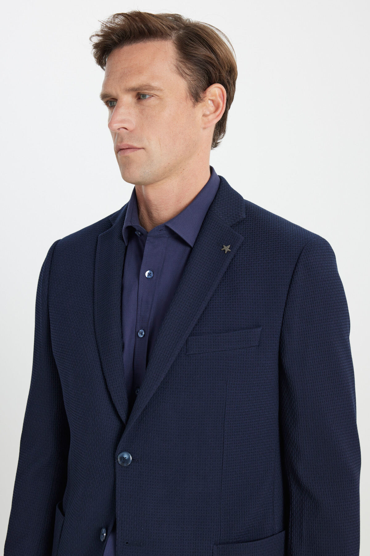 Altınyıldız Classics  Erkek Lacivert Slim Fit Dar Kesim Mono Yaka Gofre Desenli Torba Cepli Ceket - Görsel 4